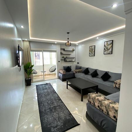 Lovely 2 Bedroom Apartment Рабат Екстериор снимка