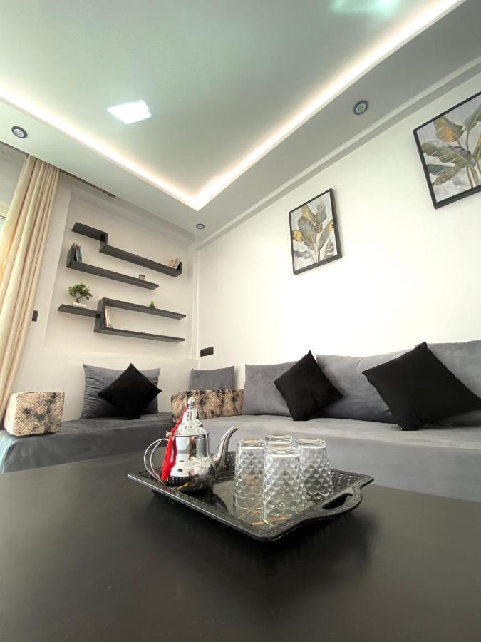 Lovely 2 Bedroom Apartment Рабат Екстериор снимка